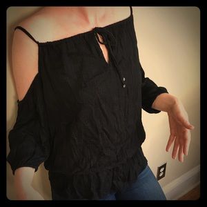 Guess Jeans shoulder peek-a-boo top